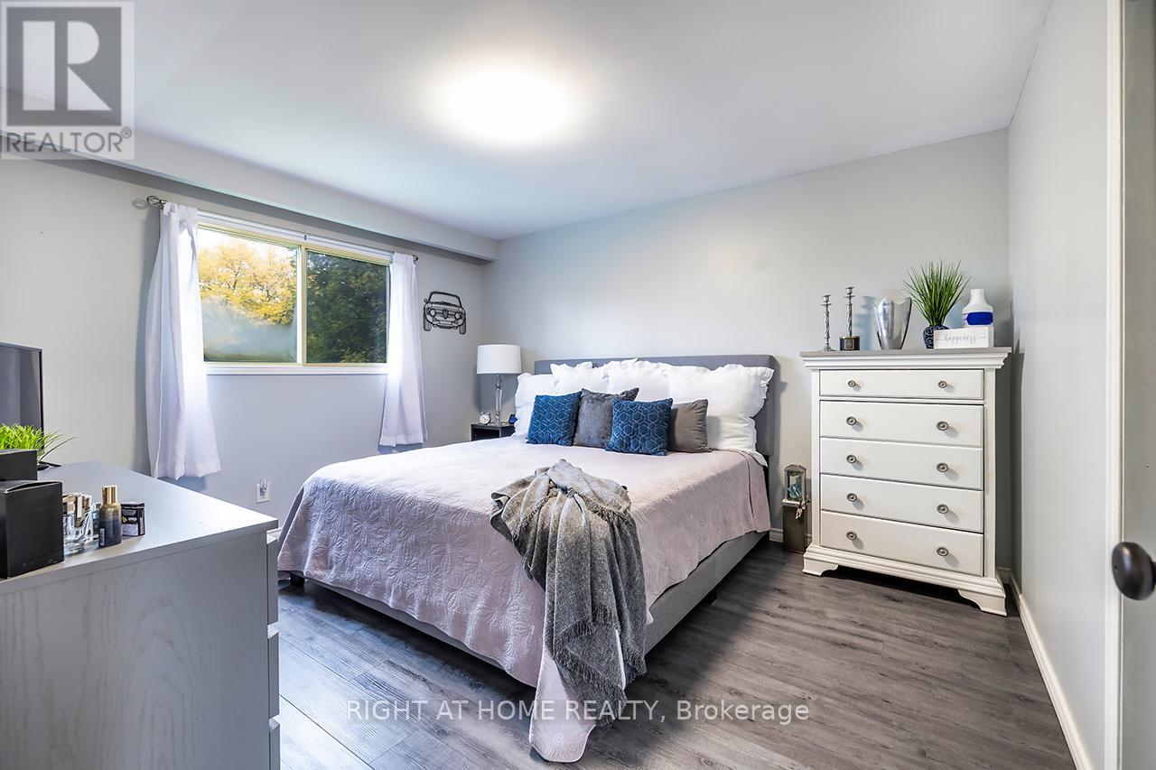 100 HUMBER LEA ROAD - 12