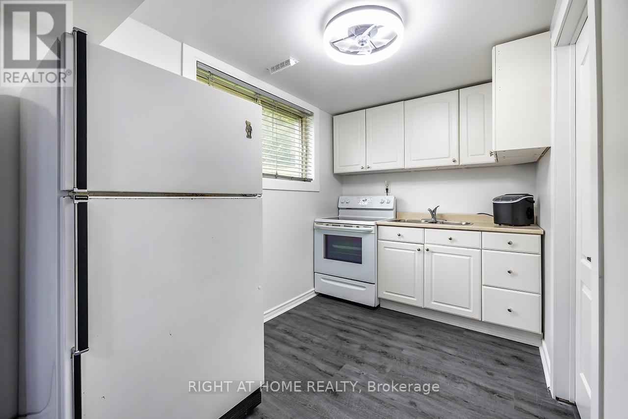 100 HUMBER LEA ROAD - 18
