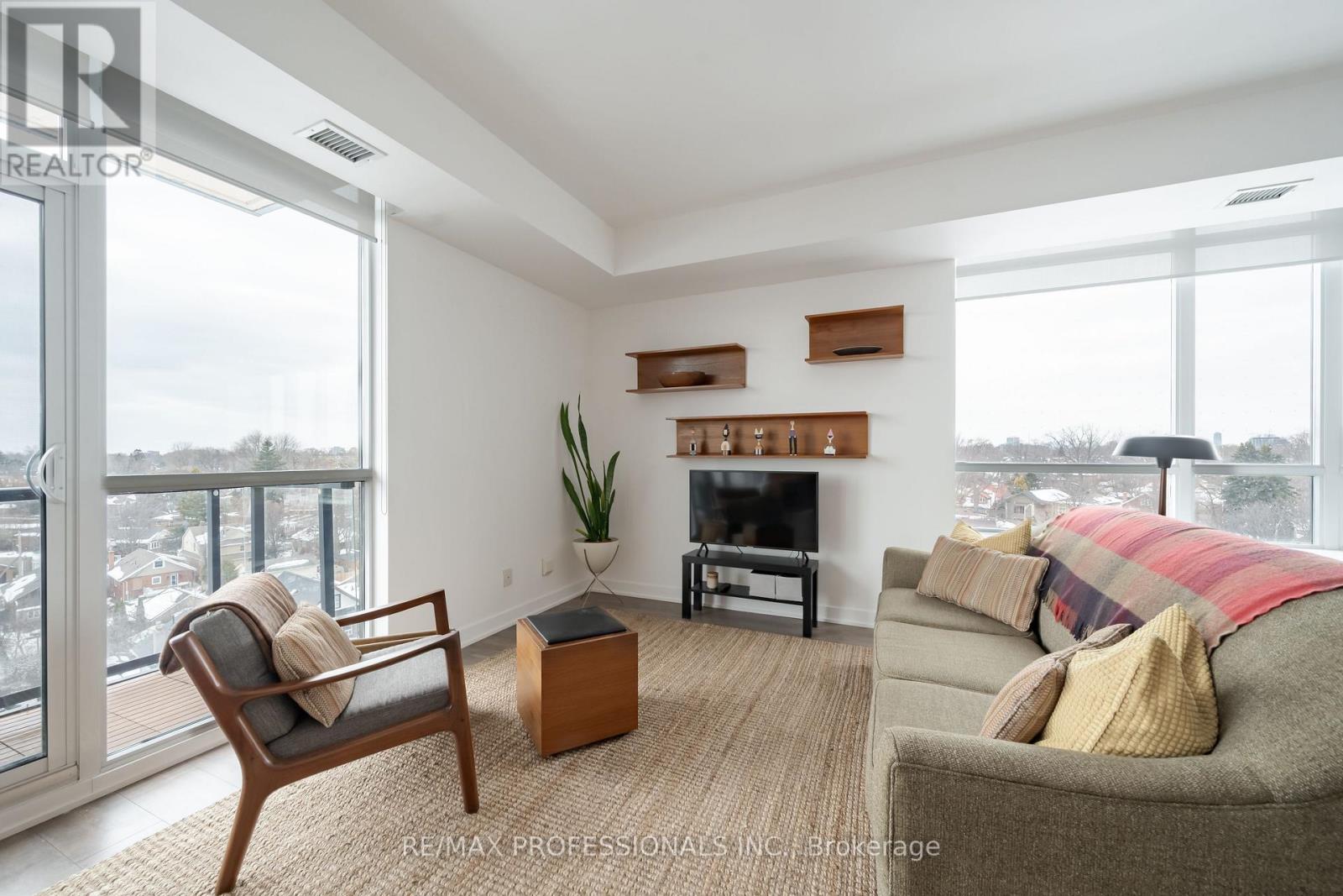 #811 11 SUPERIOR AVENUE - 13