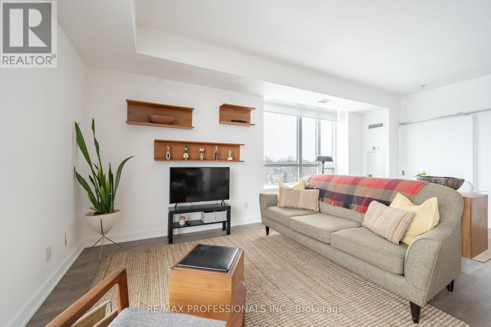 #811 11 SUPERIOR AVENUE - 14