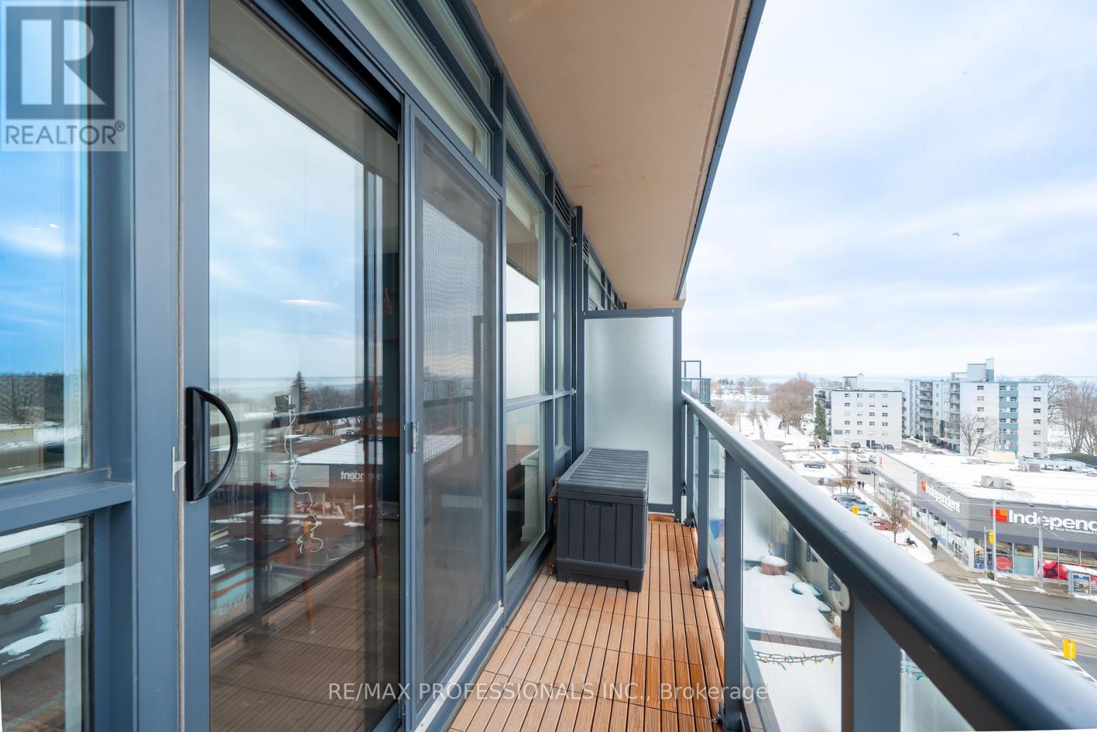 #811 11 SUPERIOR AVENUE - 26