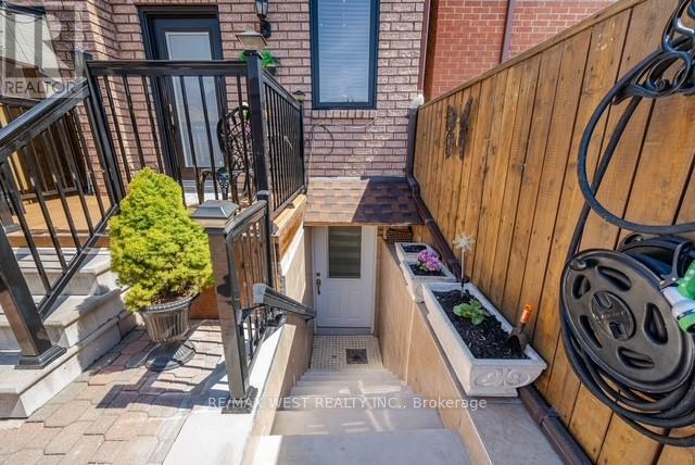524 SALEM AVENUE N - photo 5