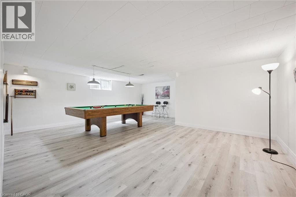 27 SILVERSPRING Crescent - 32