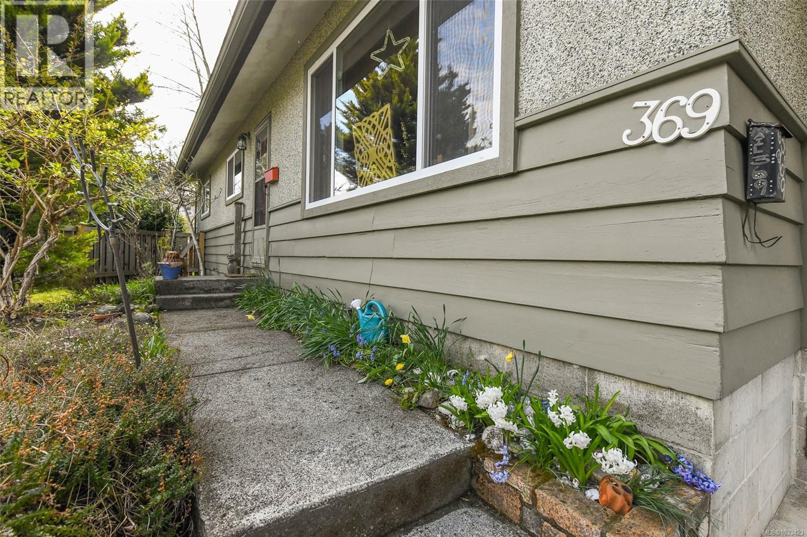 369 Douglas St — photo 39