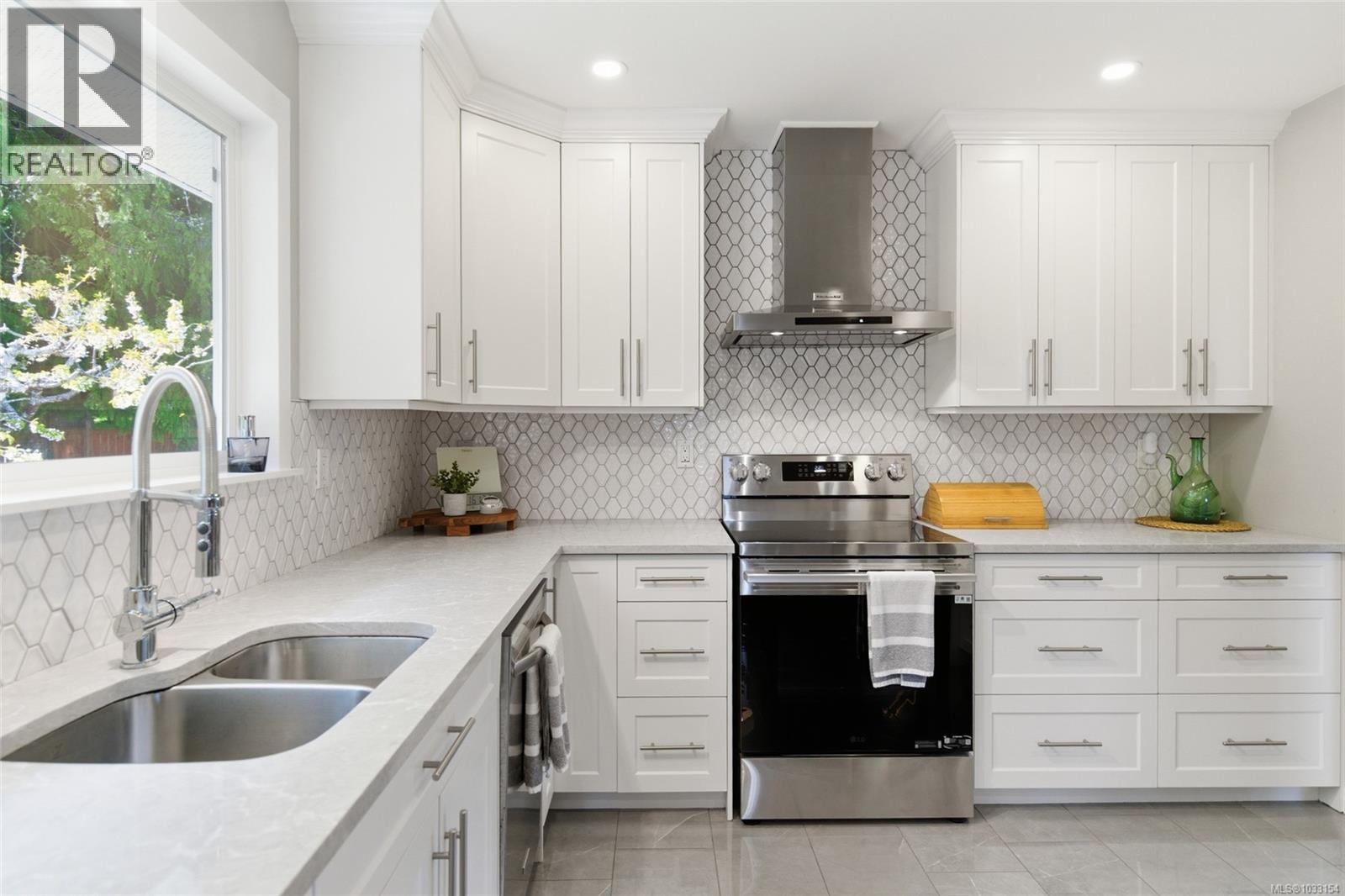 3006 King Richard Dr - 10