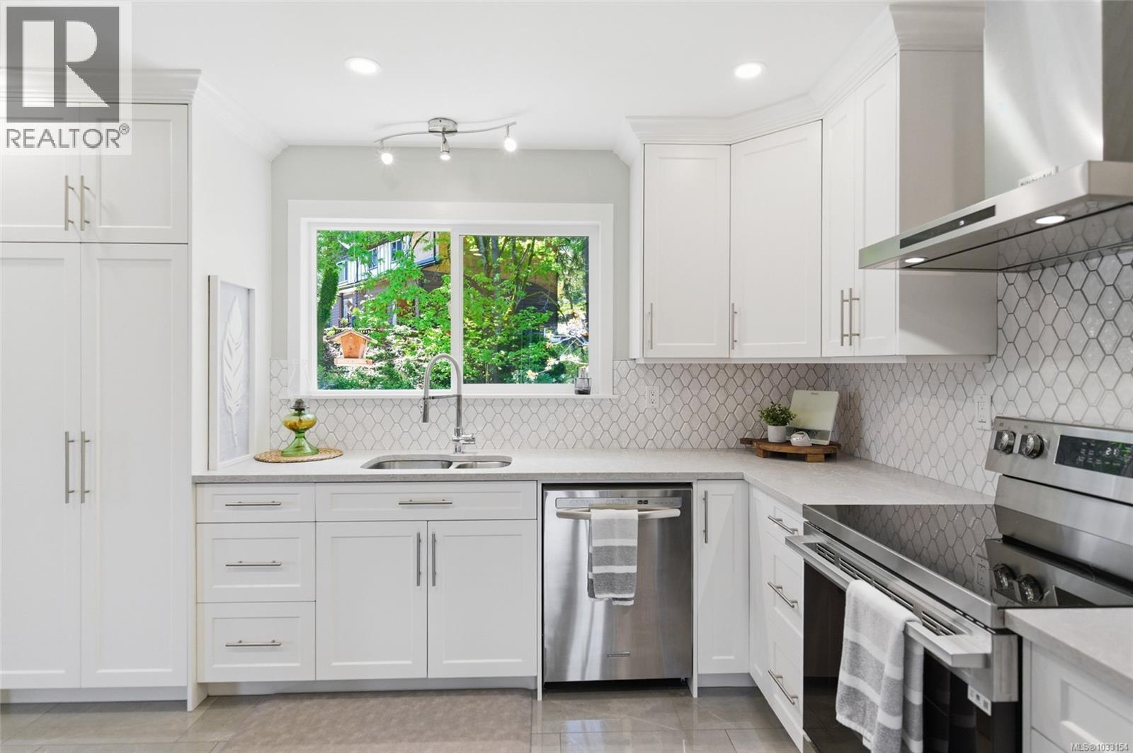 3006 King Richard Dr - 12