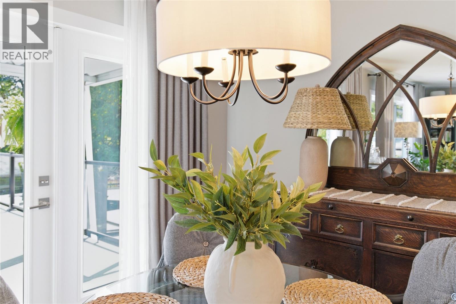 3006 King Richard Dr - 24