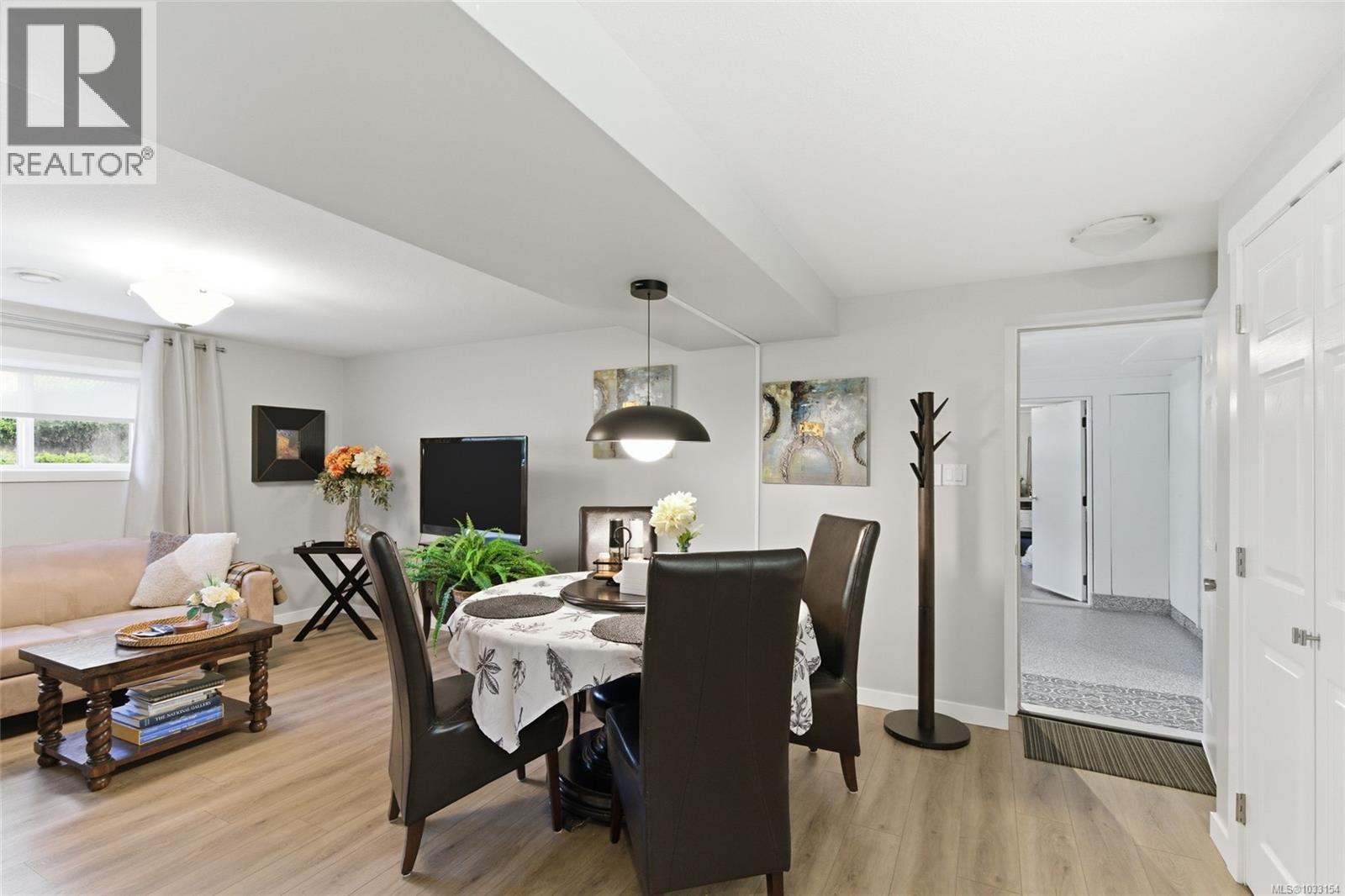 3006 King Richard Dr - 34