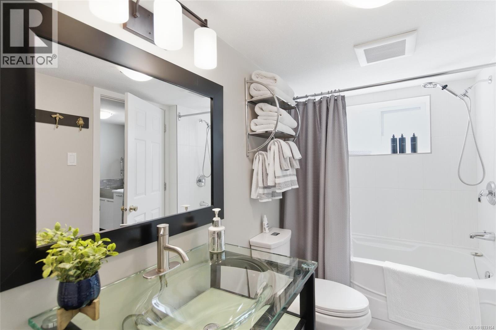 3006 King Richard Dr - 37