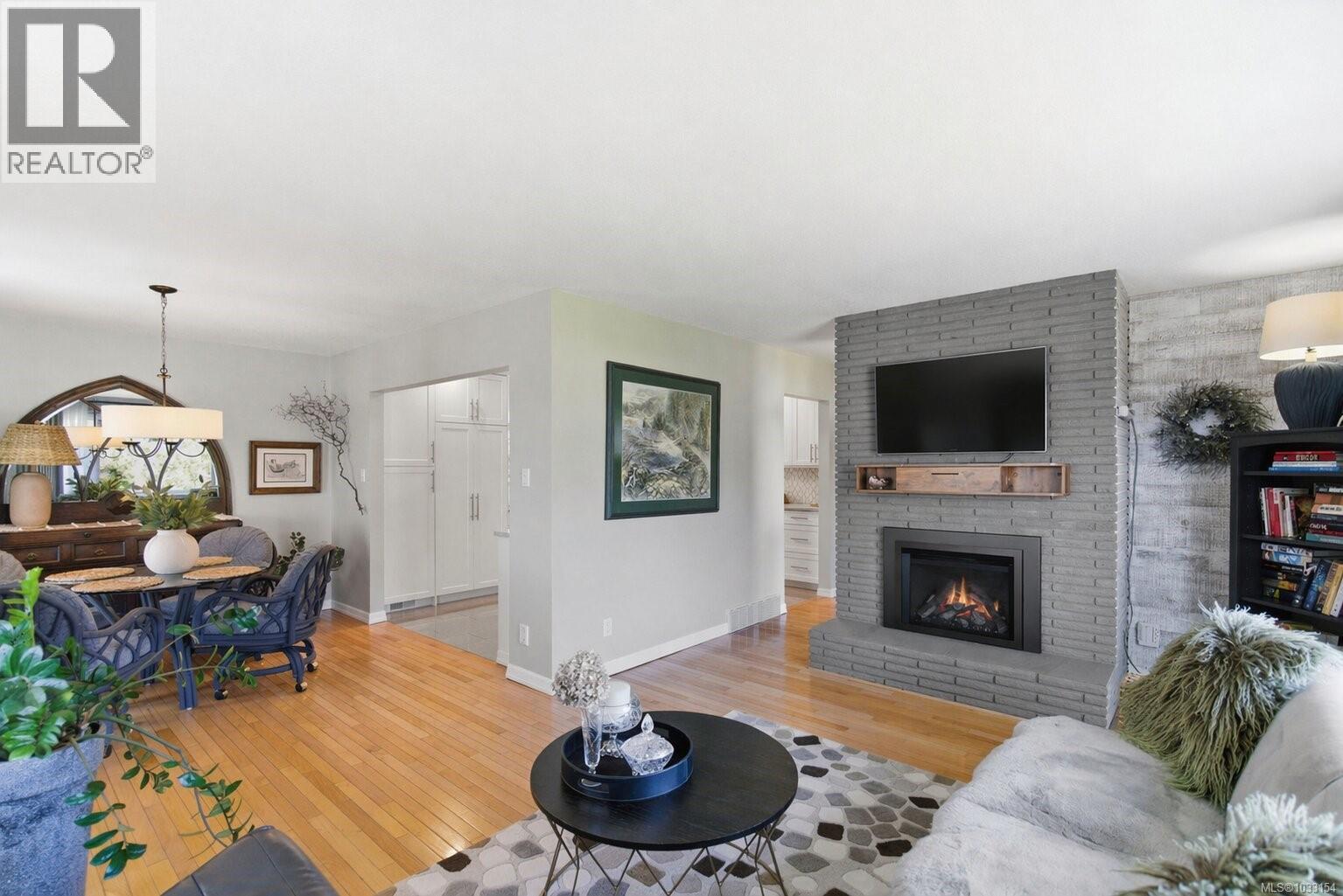 3006 King Richard Dr - 6