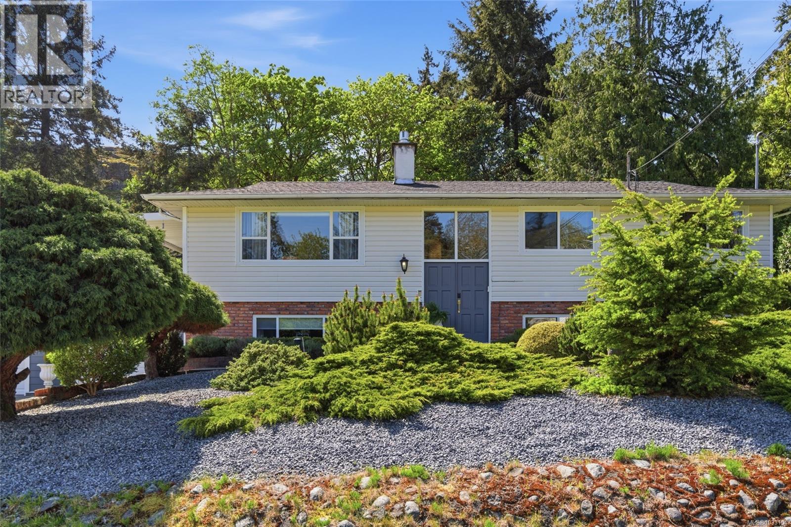 3006 King Richard Dr - 67