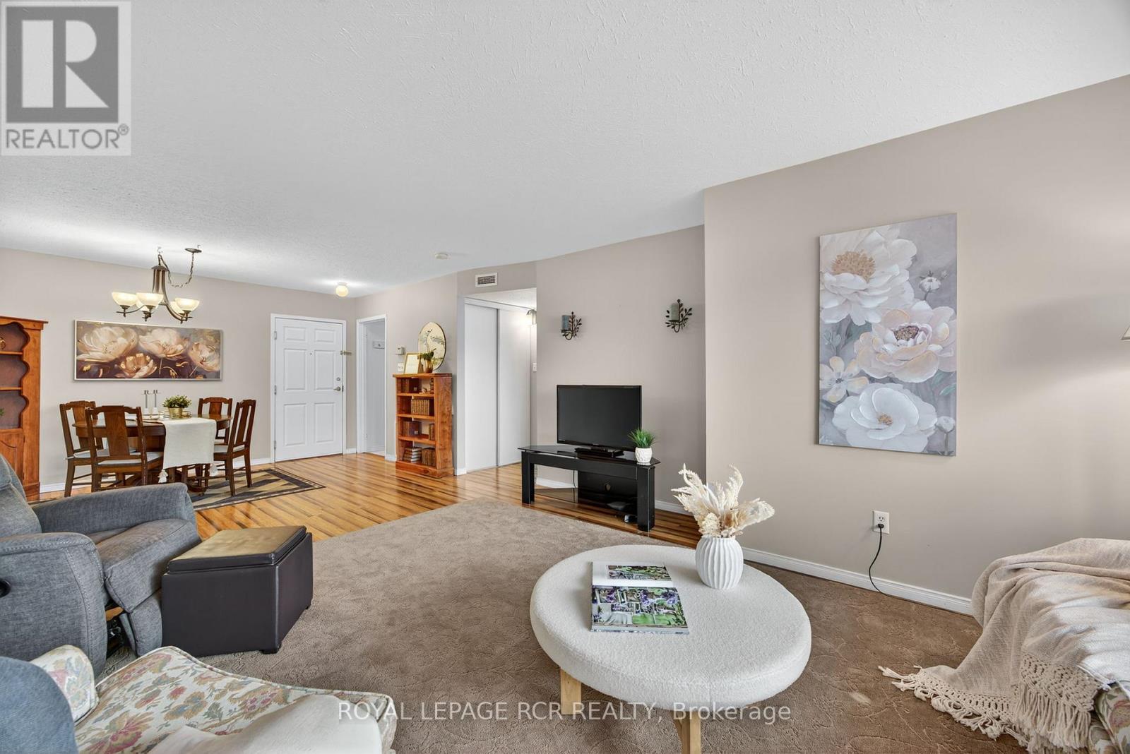 #310 250 ROBERT STREET - 7