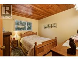 1322 & 1318 Deodar Road, Scotch Creek, BC V0E1M5 Photo 18