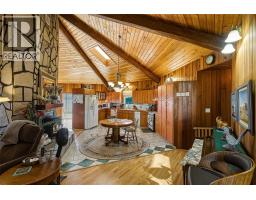 1322 & 1318 Deodar Road, Scotch Creek, BC V0E1M5 Photo 13