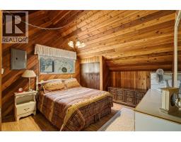 1322 & 1318 Deodar Road, Scotch Creek, BC V0E1M5 Photo 43
