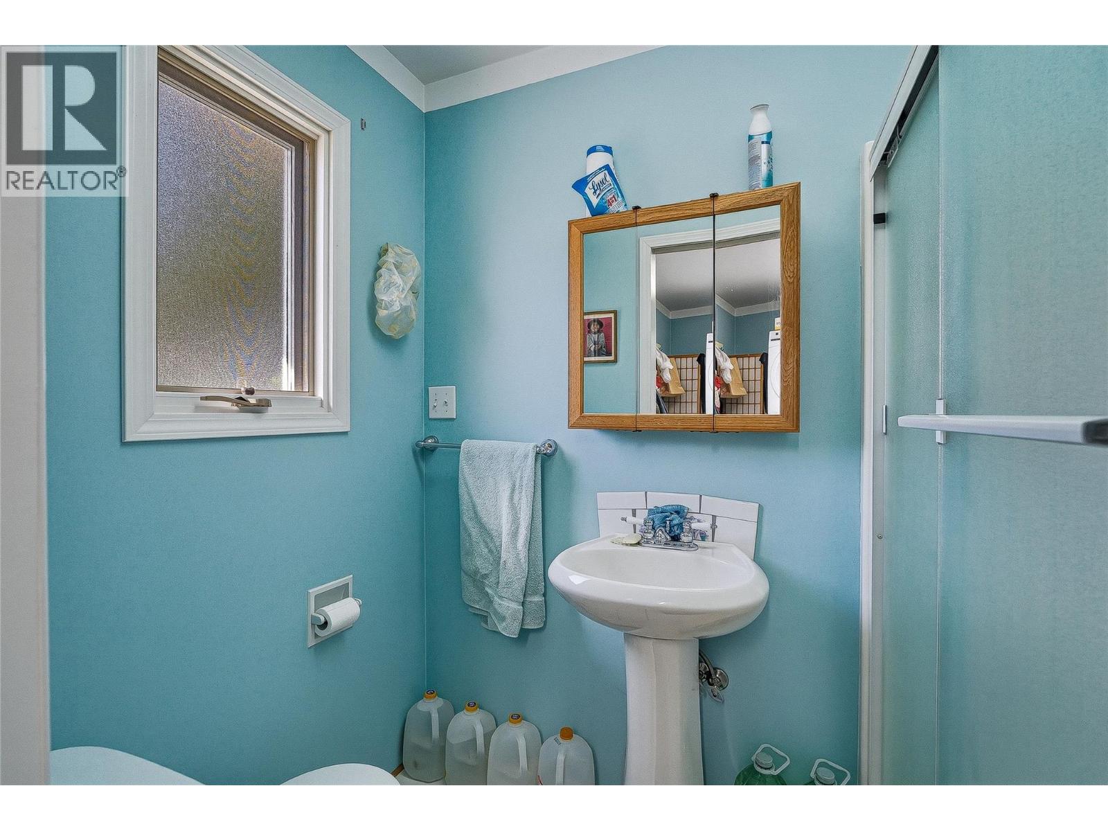 1322 & 1318 Deodar Road - 16