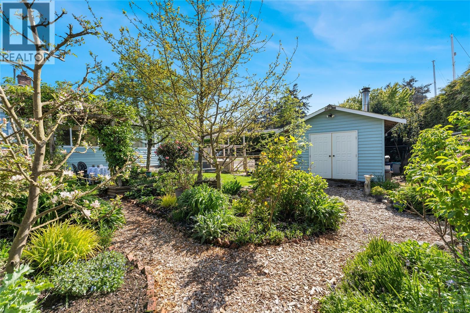  10448 Allbay Road, Sidney