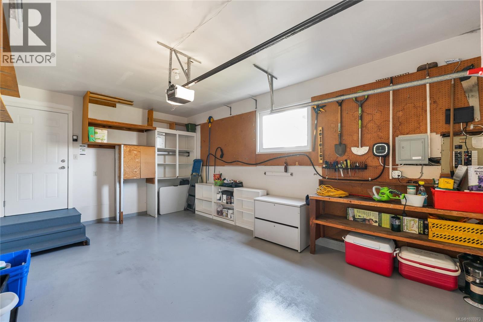  10448 Allbay Road, Sidney