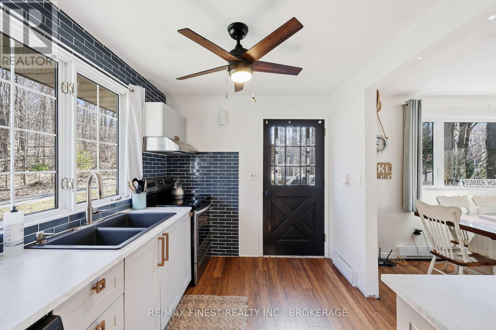 139 SLEEPY HAVEN LANE — photo 6