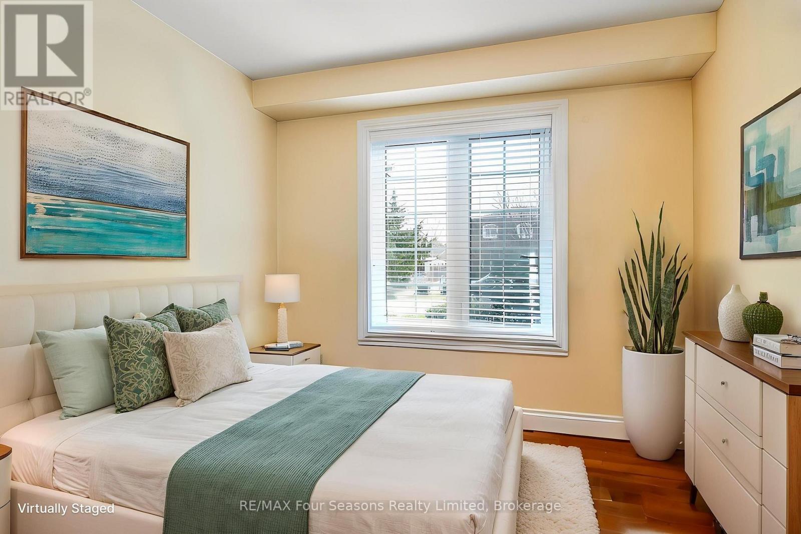 16 CARMICHAEL CRESCENT — photo 16