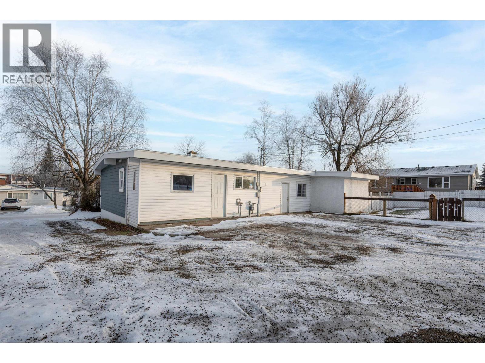 585 GILLETT STREET, Prince George