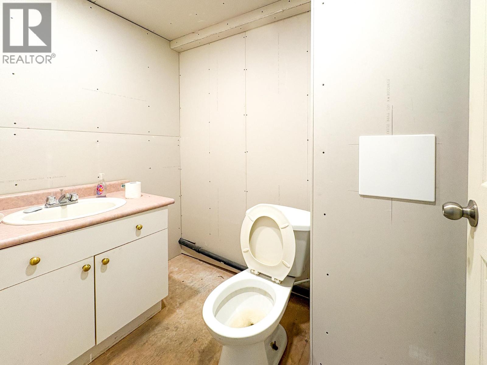 1935 11th Avenue Unit# 4, Vernon