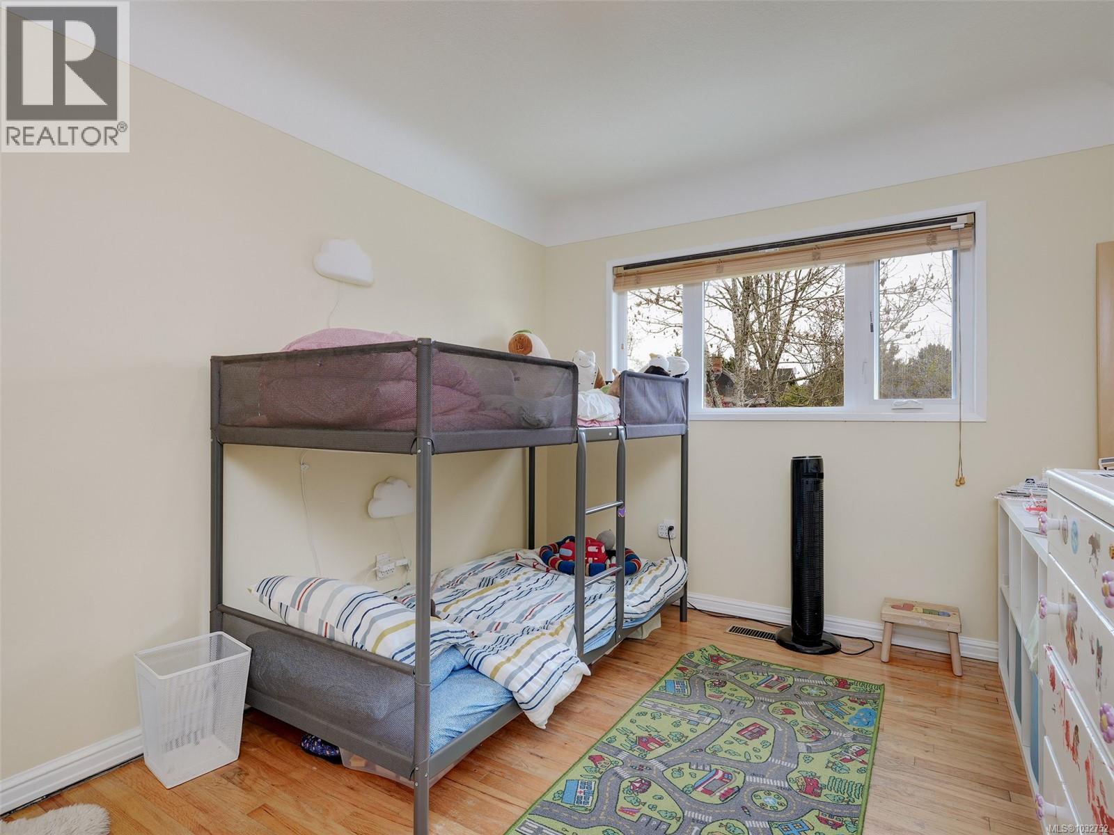  444 Walter Avenue, Saanich