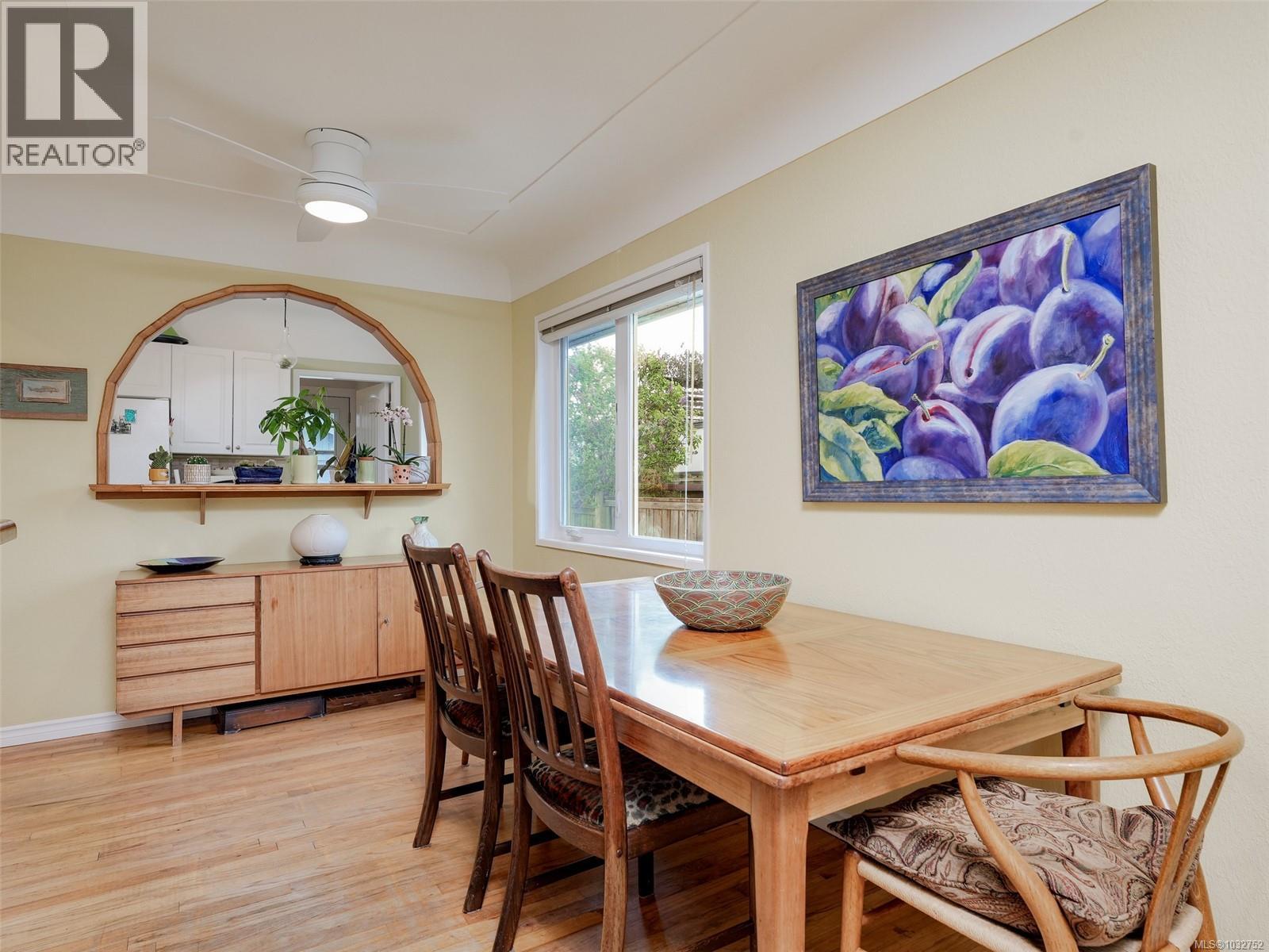  444 Walter Avenue, Saanich