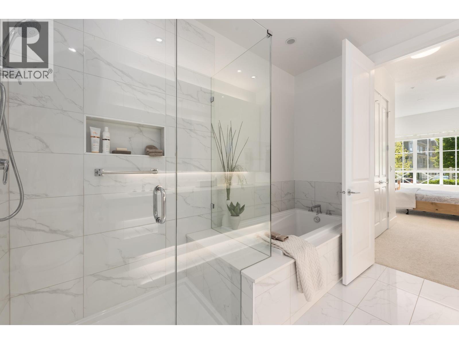 #125-5535 ADMIRAL WAY Way, Delta