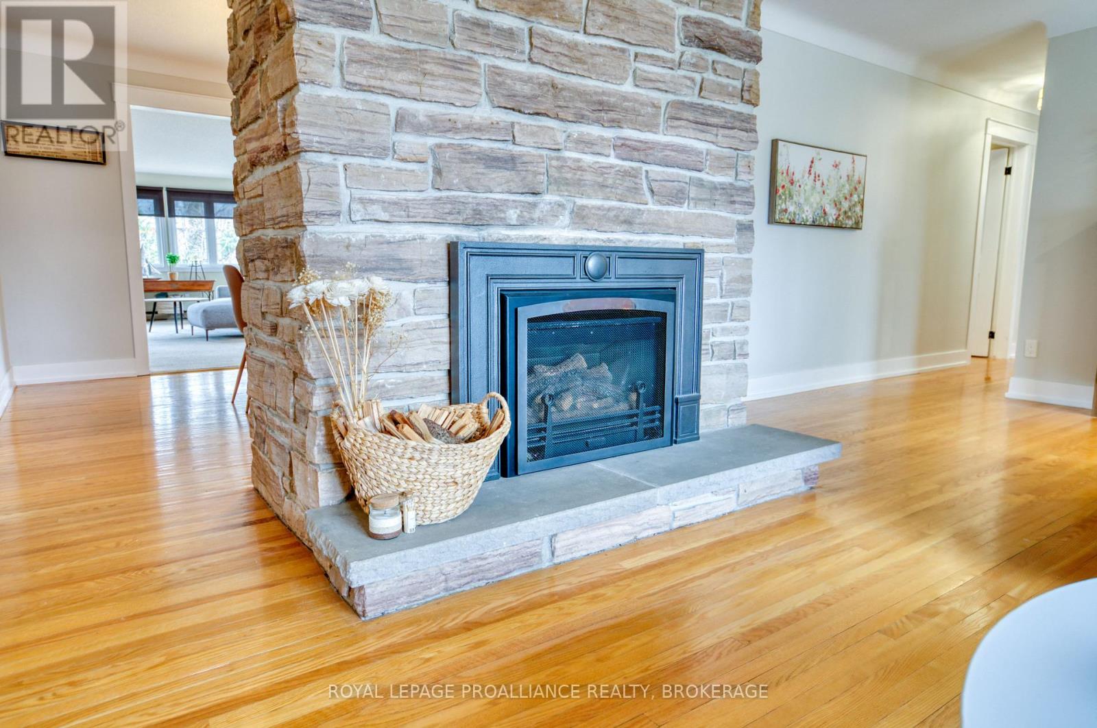 59 FAIRWAY HILL CRESCENT — photo 10