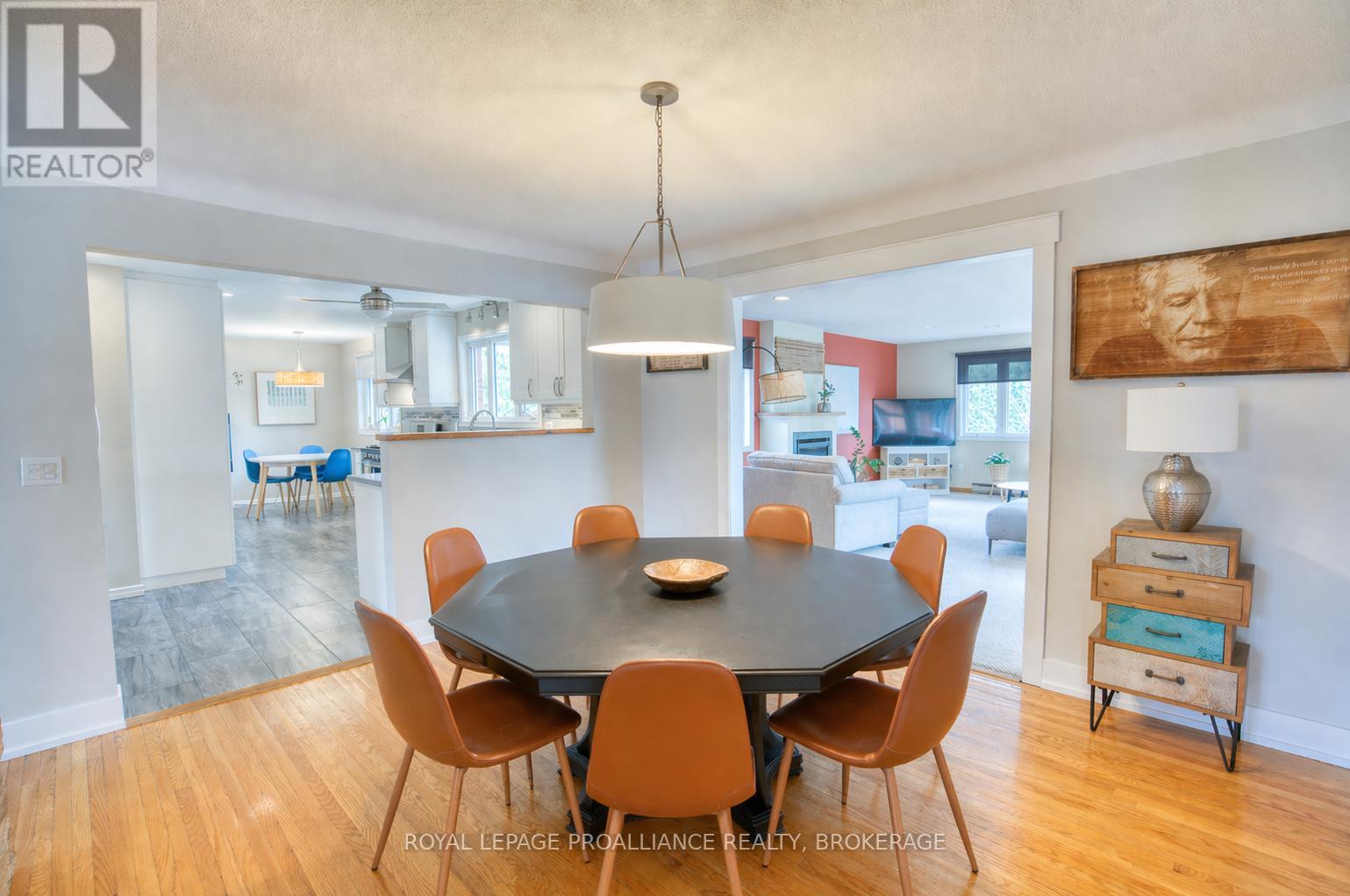 59 FAIRWAY HILL CRESCENT — photo 11