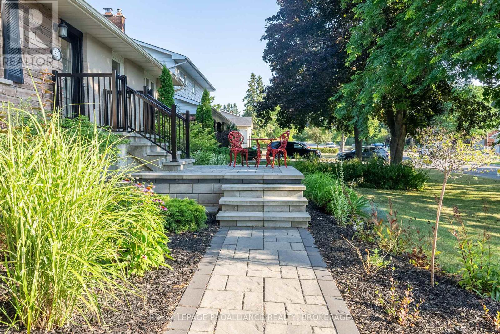 59 FAIRWAY HILL CRESCENT - photo 2