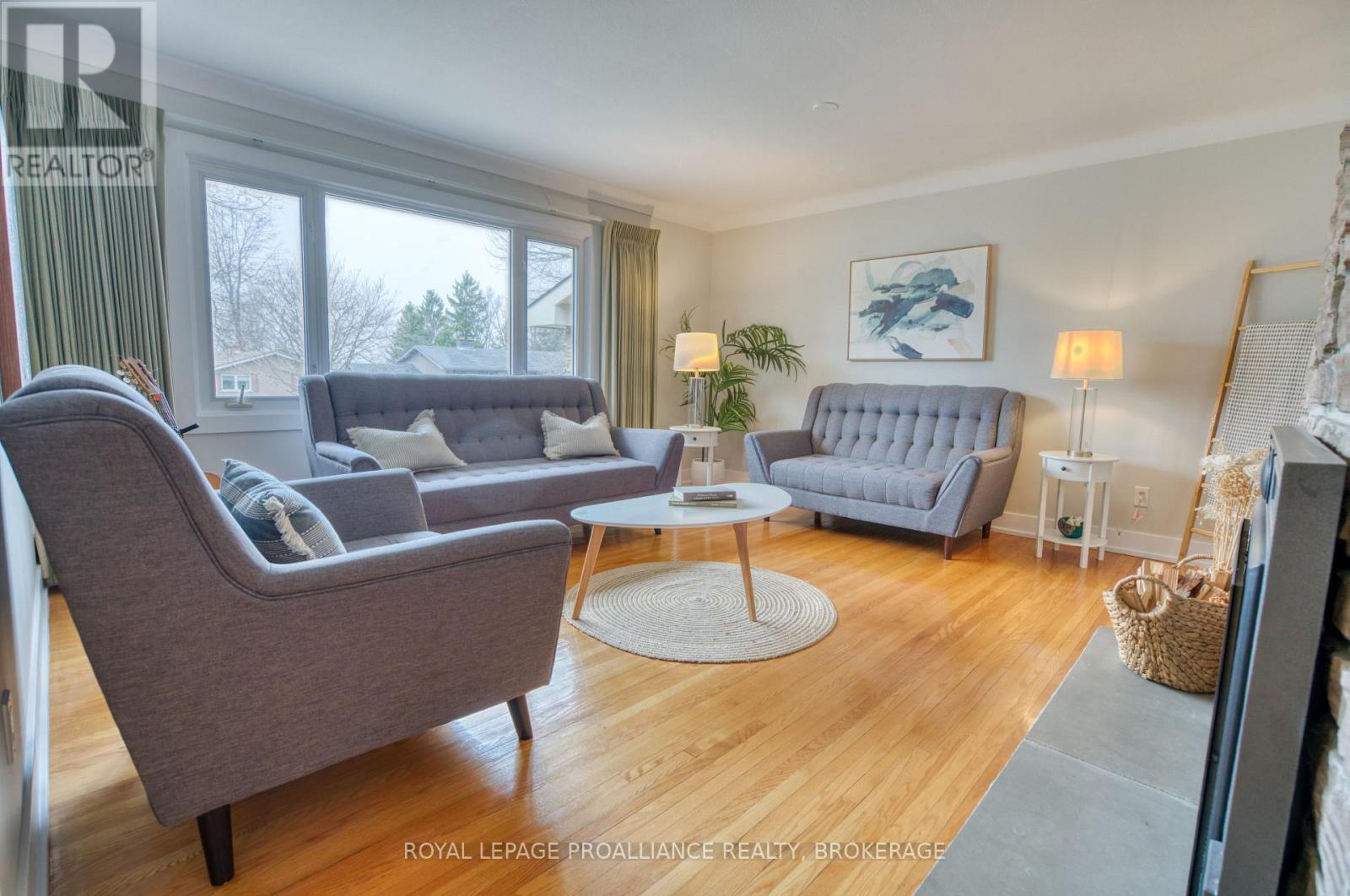 59 FAIRWAY HILL CRESCENT — photo 7