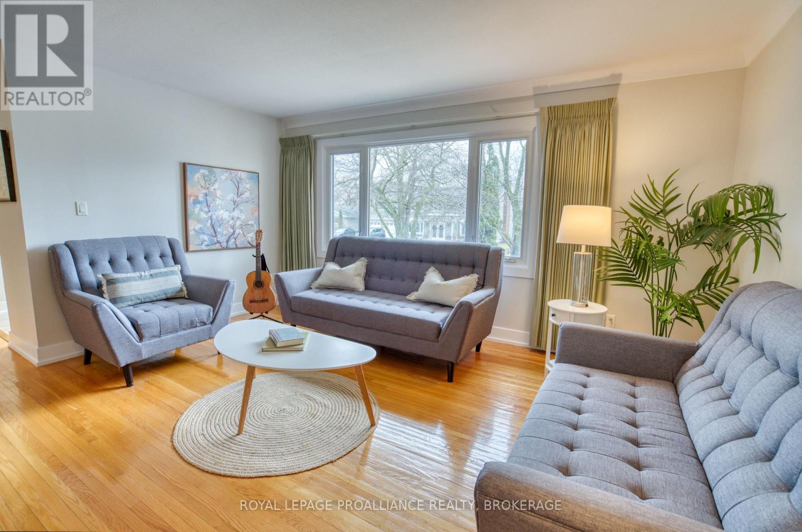 59 FAIRWAY HILL CRESCENT — photo 8