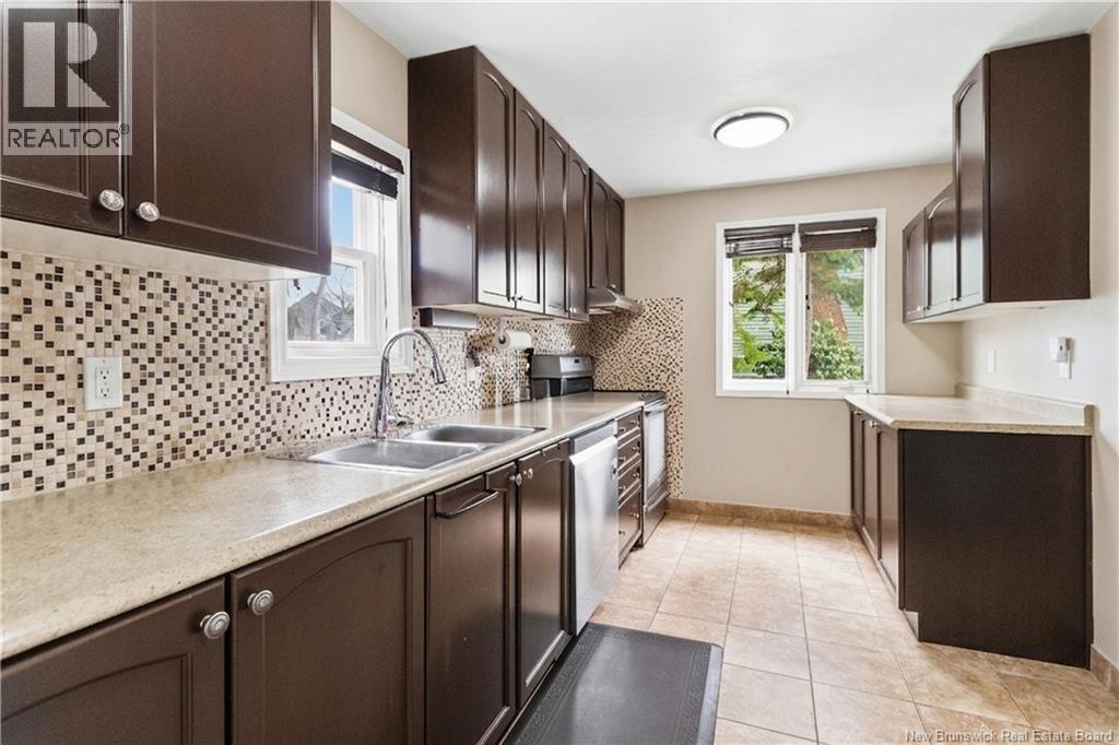 602 Montgomery Avenue - 9