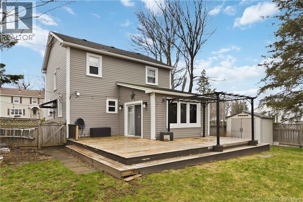 602 Montgomery Avenue - 26
