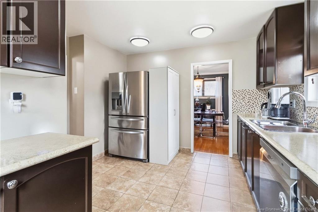 602 Montgomery Avenue - 10