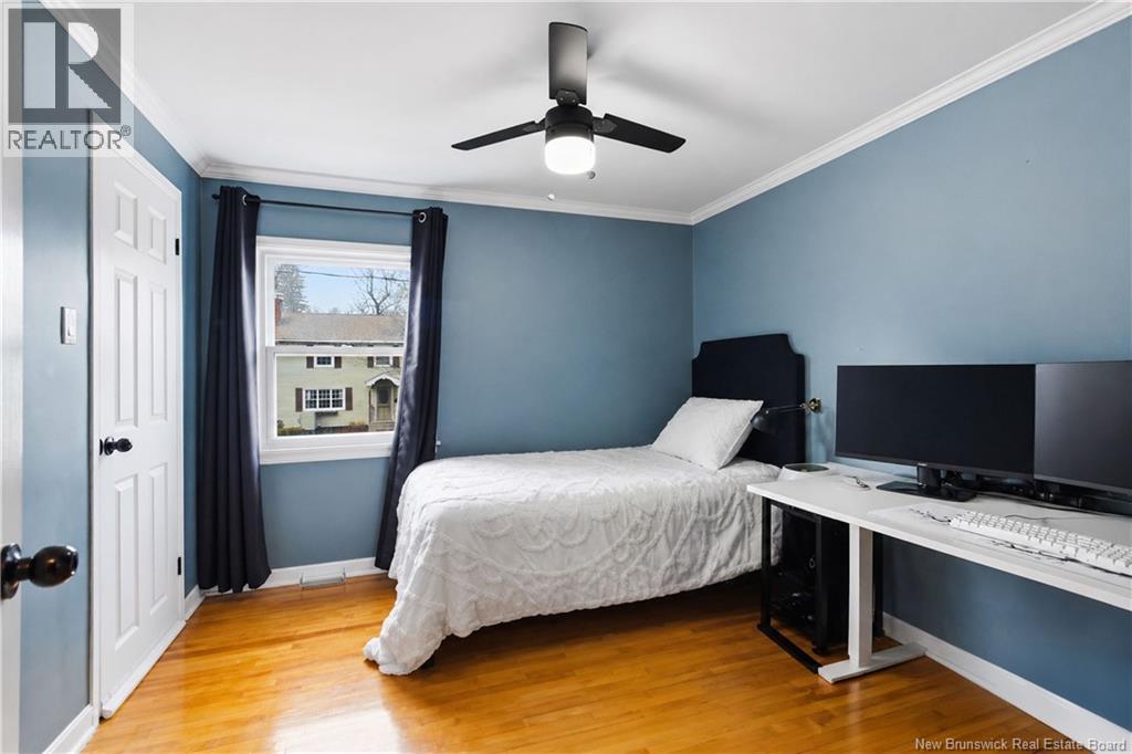 602 Montgomery Avenue - 17