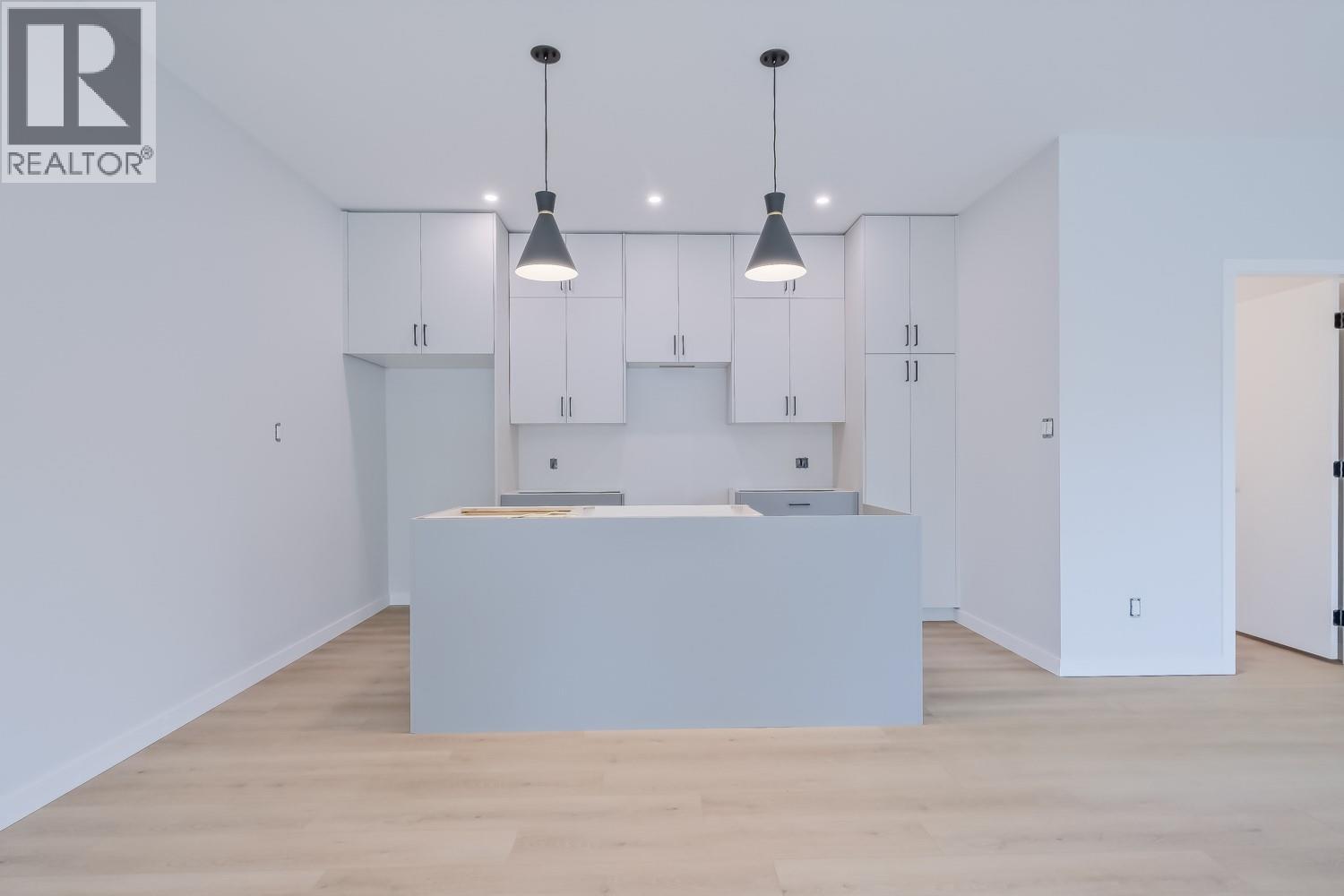 177 KIRKPATRICK Avenue Unit# 101, Penticton