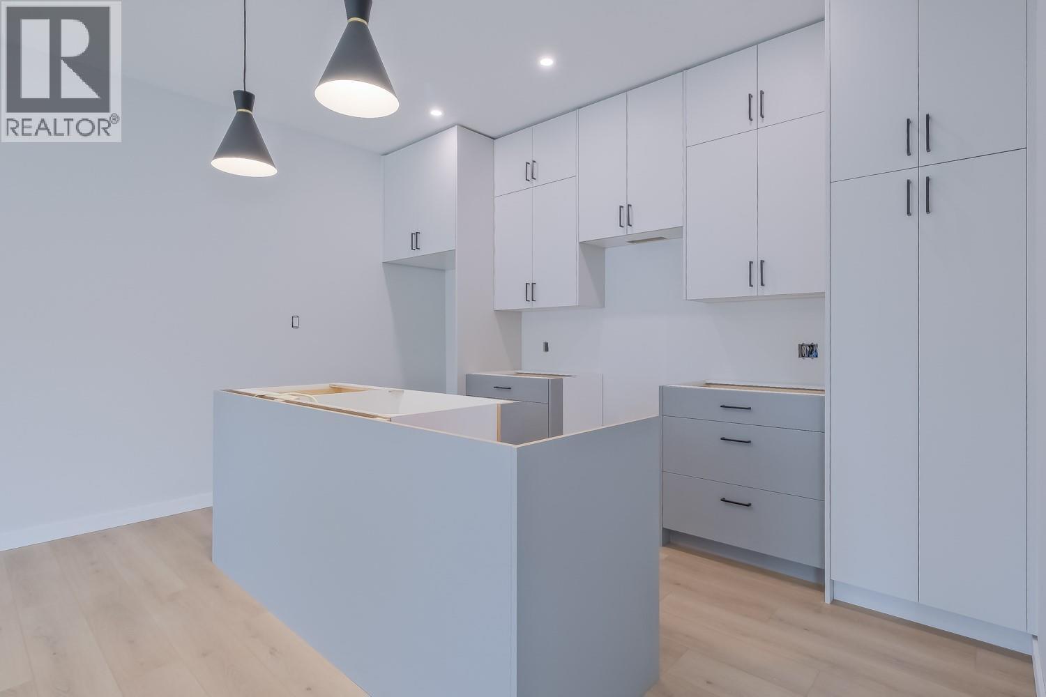 177 KIRKPATRICK Avenue Unit# 101, Penticton