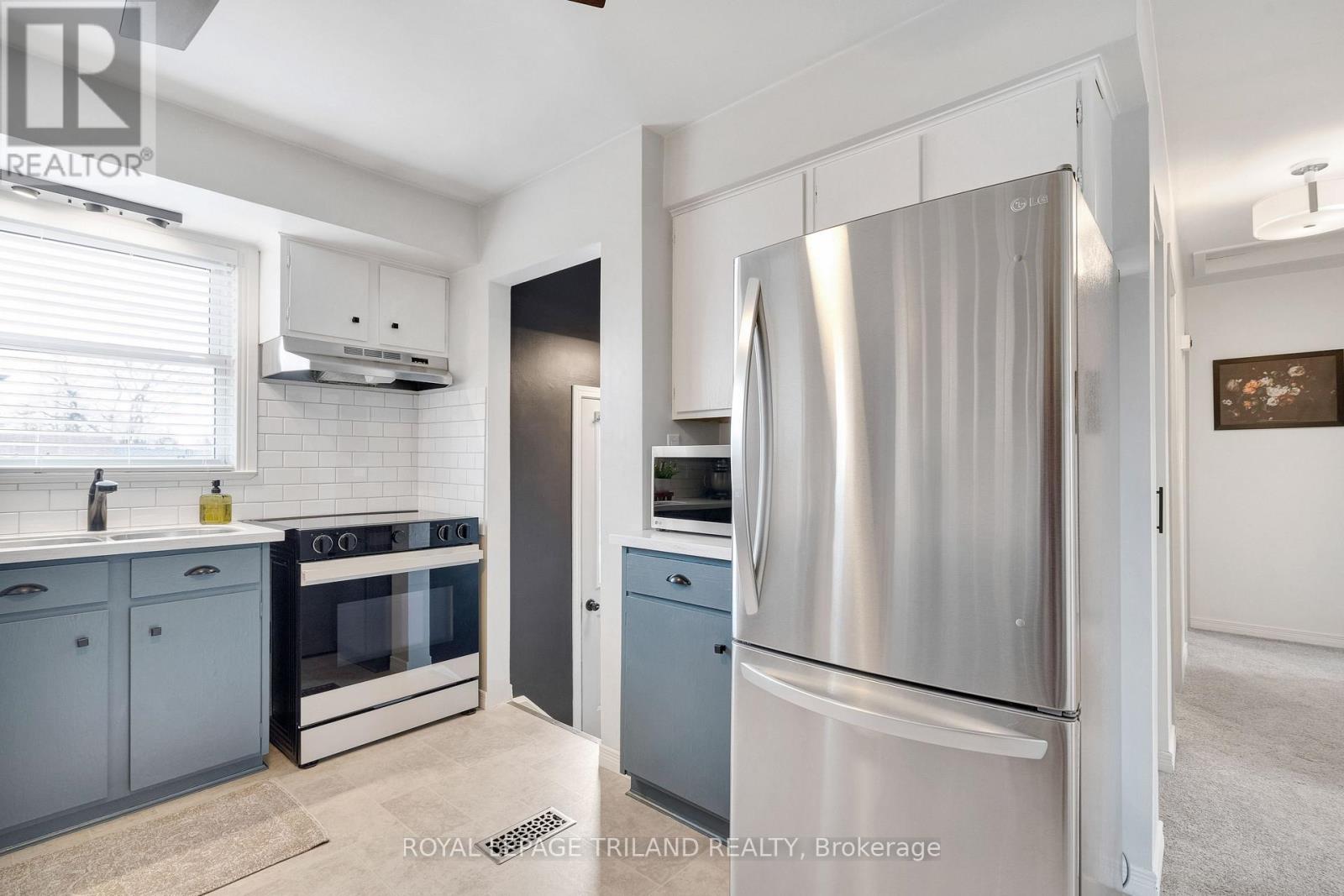 19 SPARTA STREET - 19