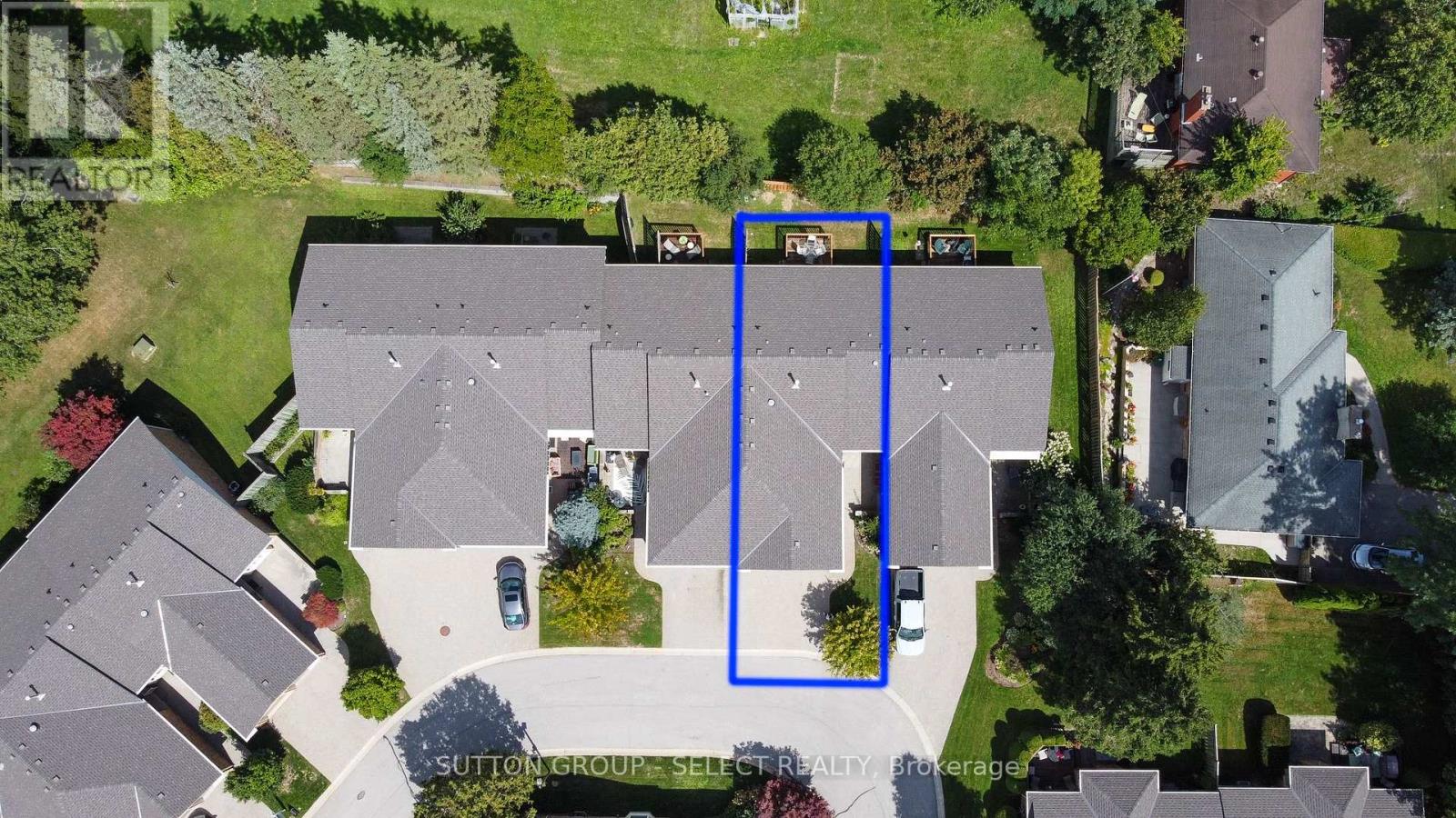 #4 445 RIVERSIDE DRIVE - 3