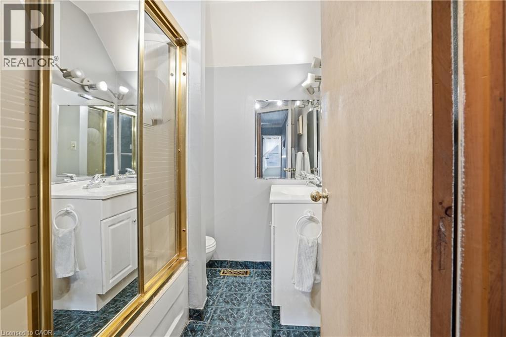 16 ALBEMARLE Street - 16