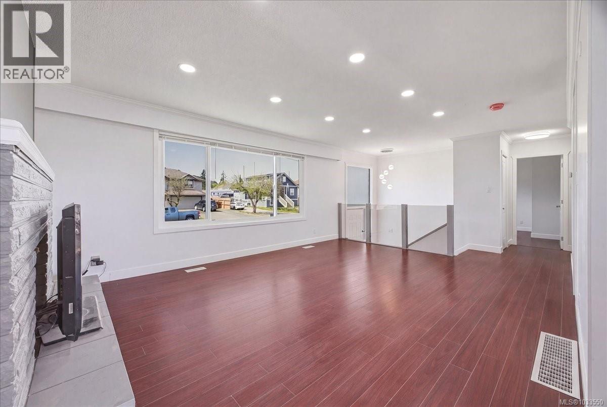 428 Howard Ave - 10