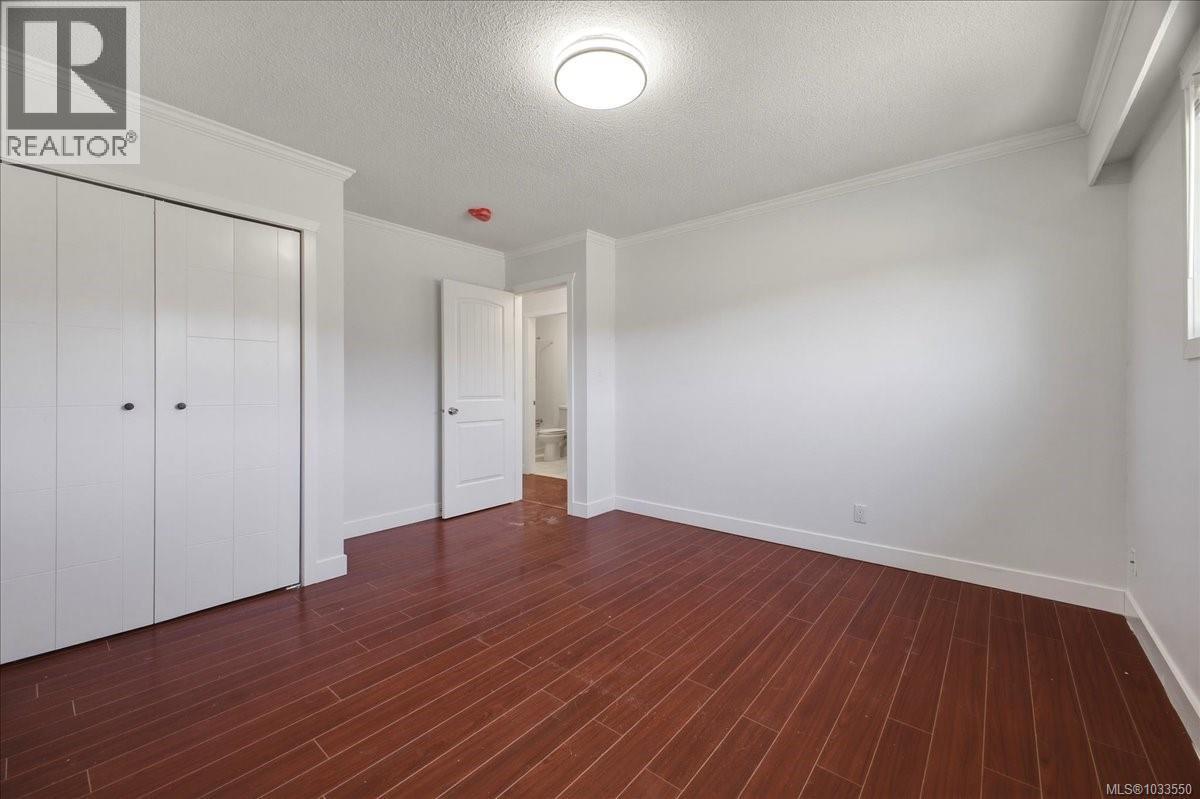 428 Howard Ave - 18