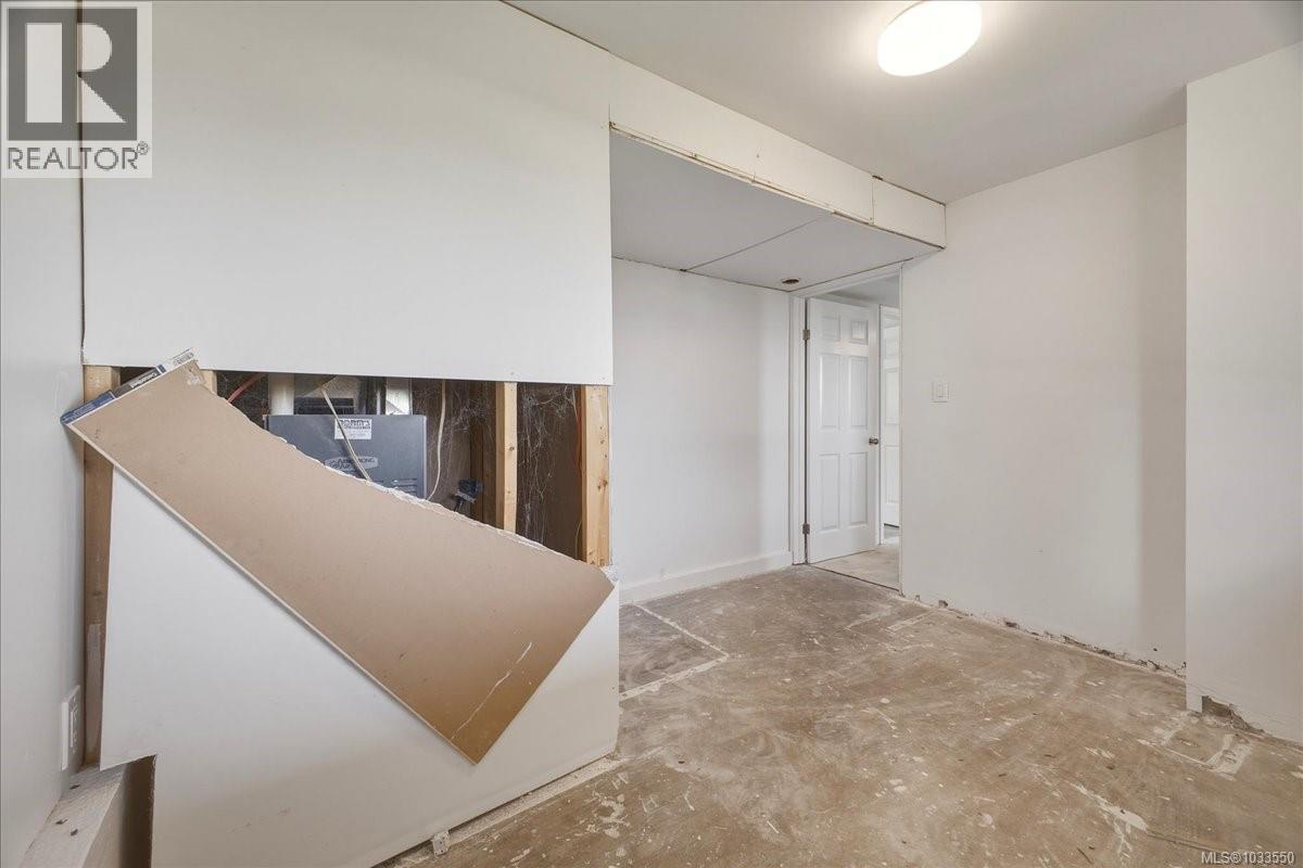 428 Howard Ave - 32