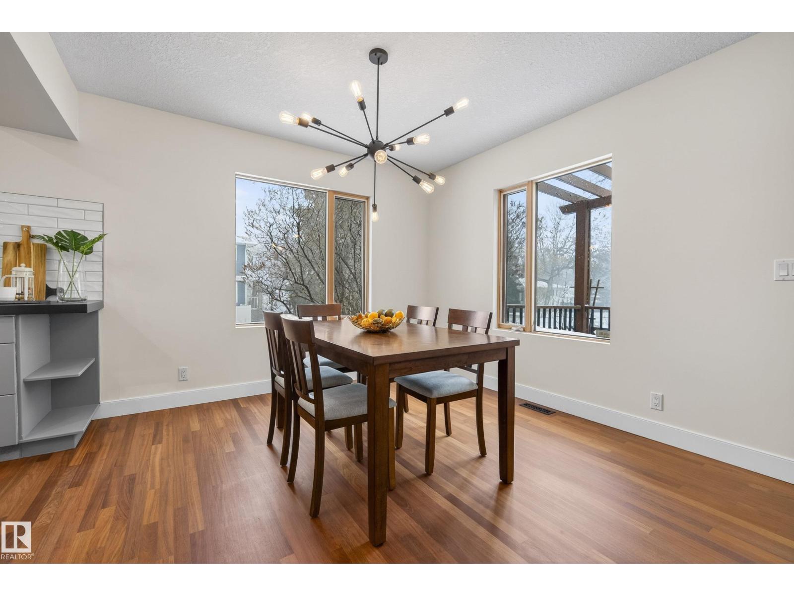 8860 93 ST NW, Edmonton