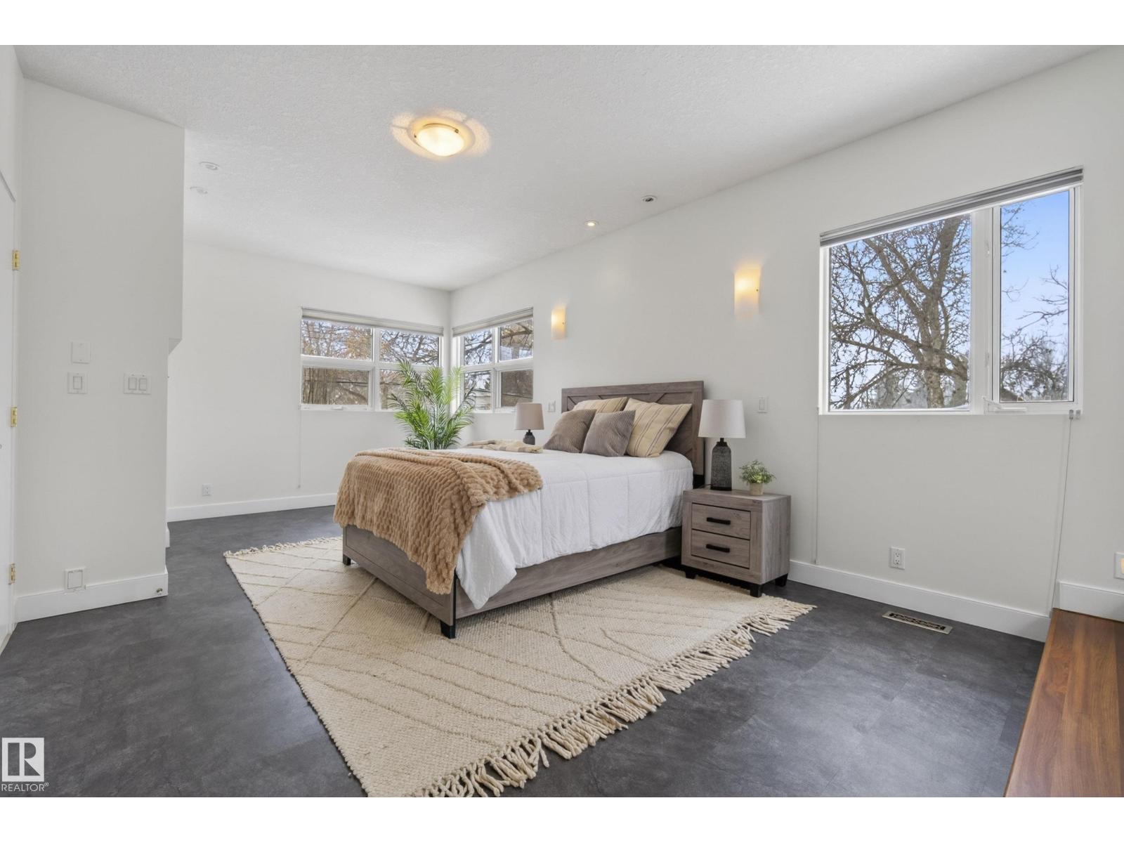 8860 93 ST NW, Edmonton