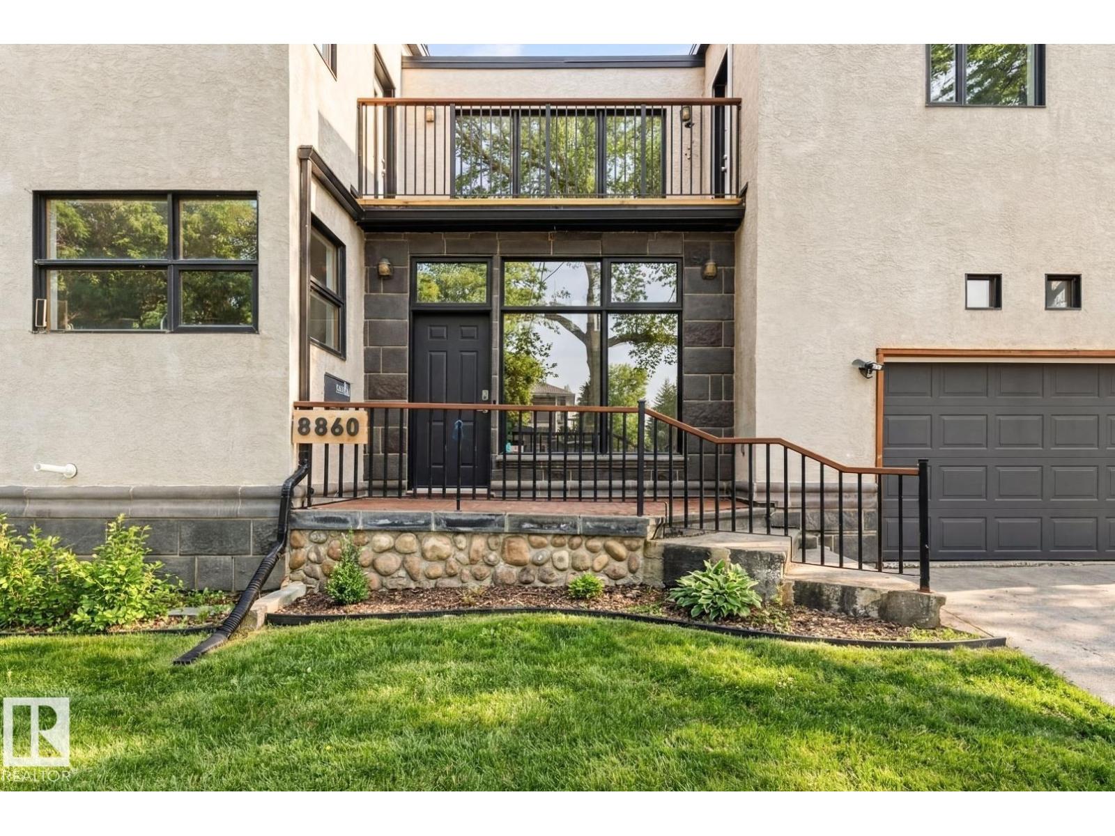 8860 93 ST NW, Edmonton