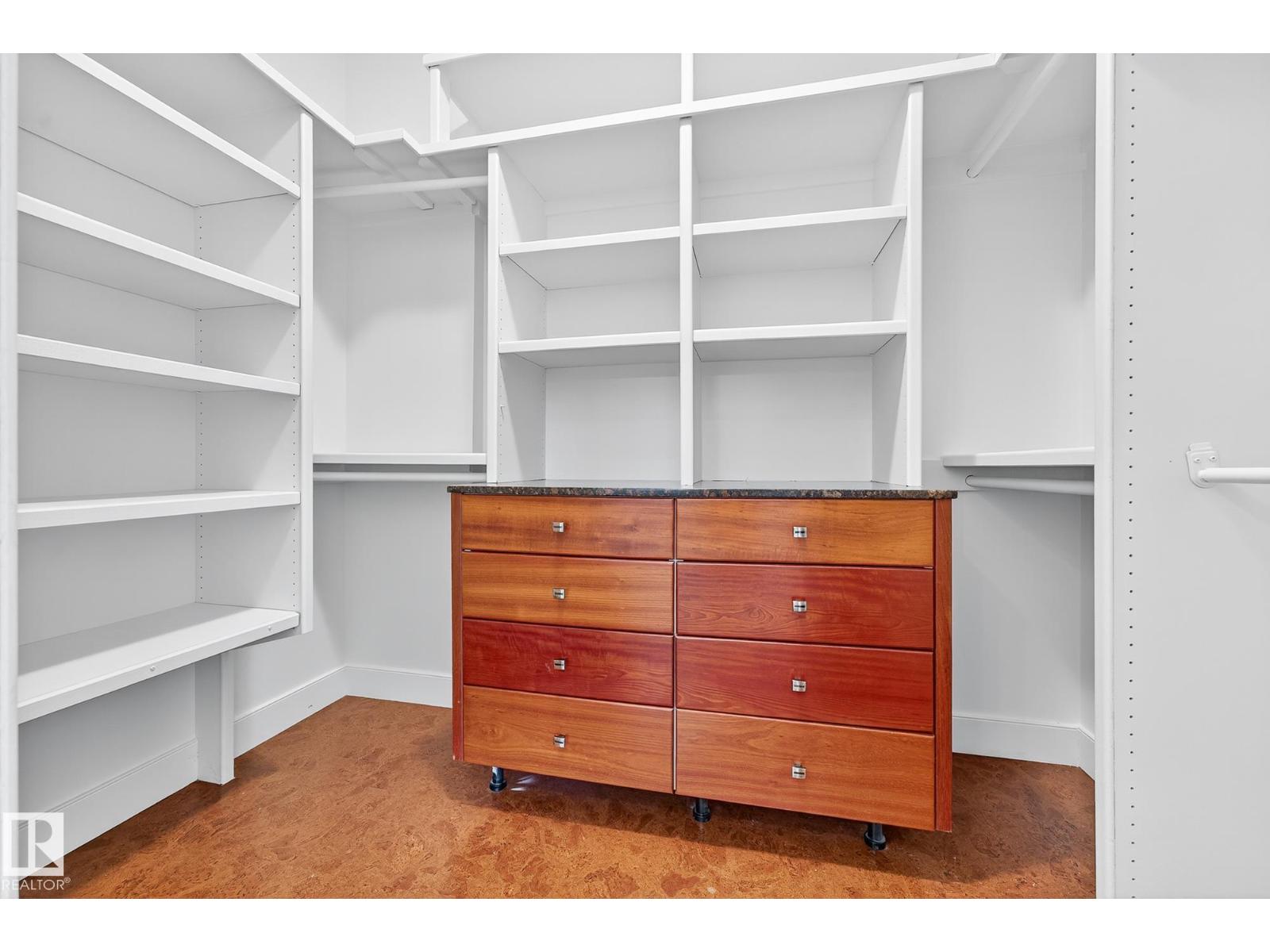 8860 93 ST NW, Edmonton